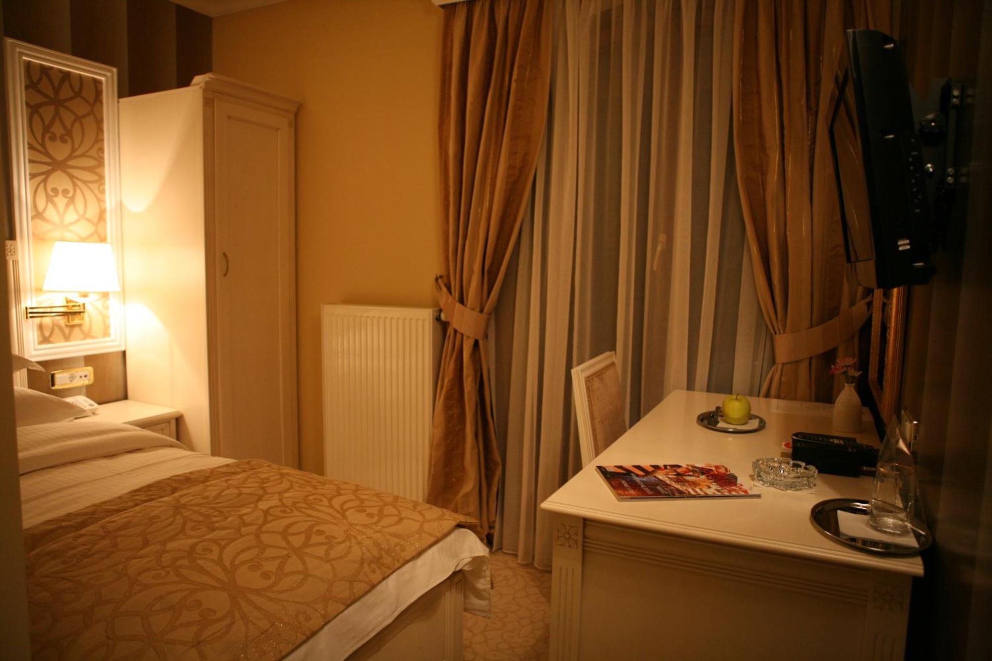 Hotel Villa Viktorija Banja Luka Kültér fotó