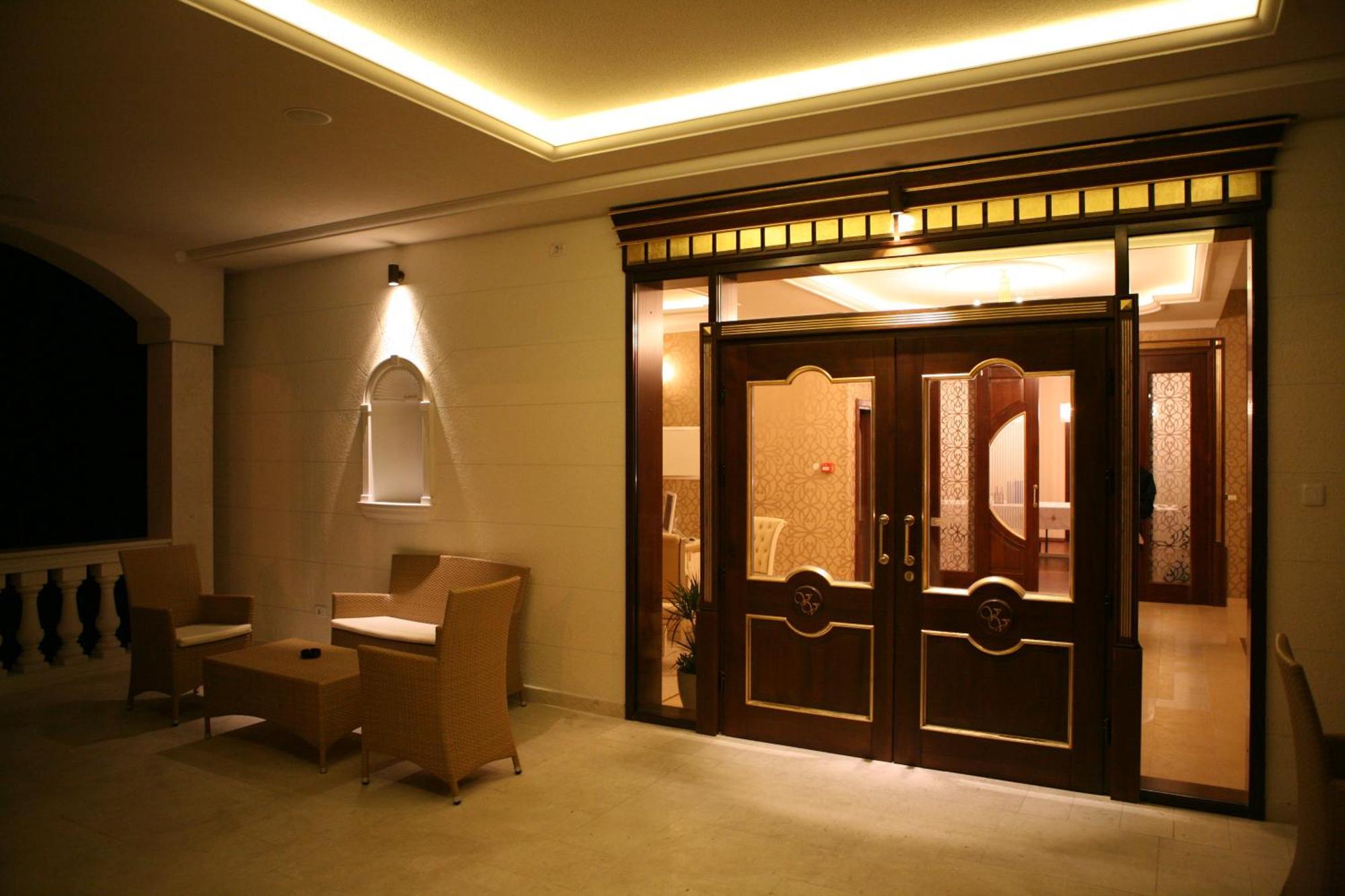 Hotel Villa Viktorija Banja Luka Kültér fotó