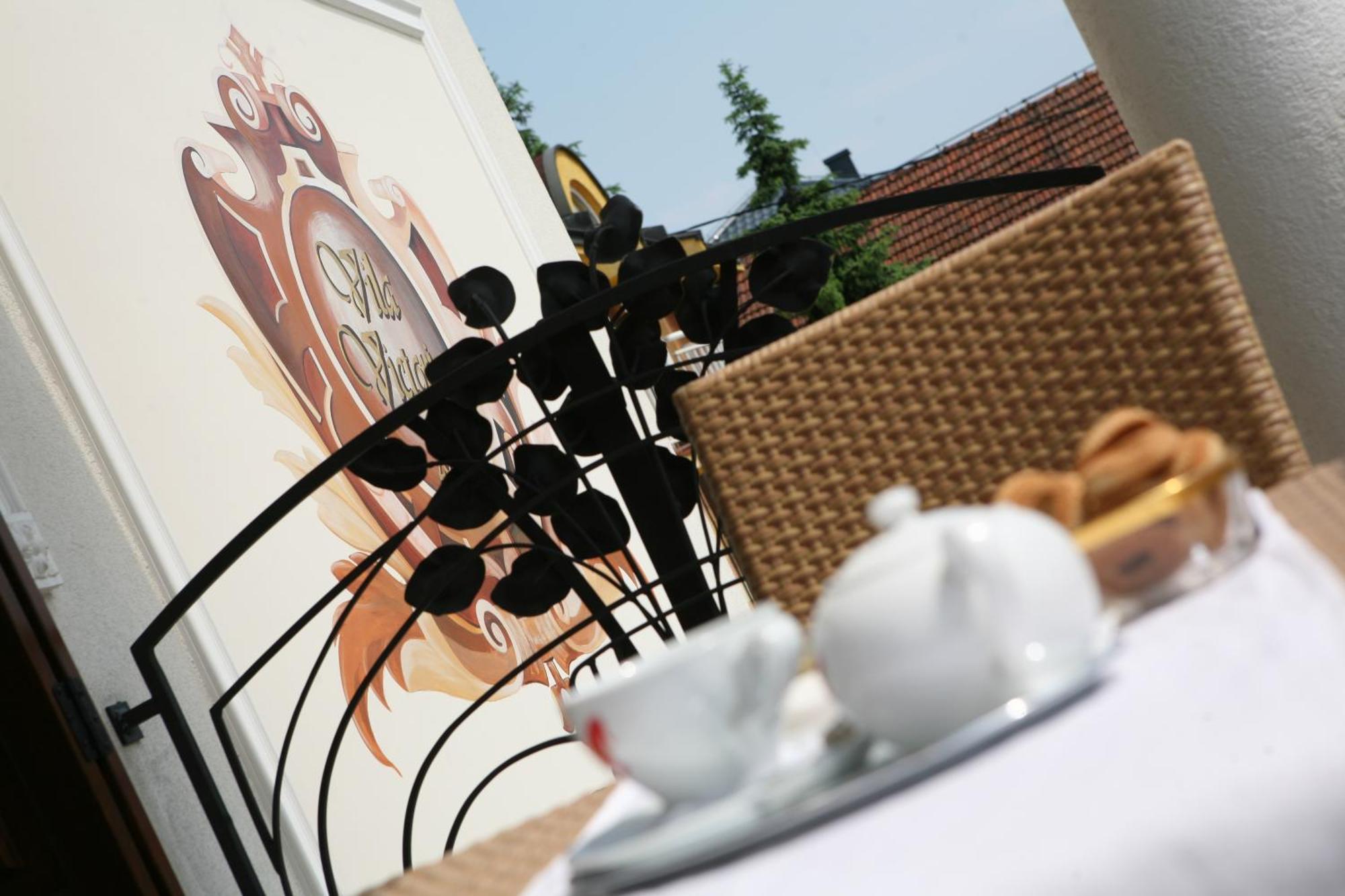 Hotel Villa Viktorija Banja Luka Kültér fotó