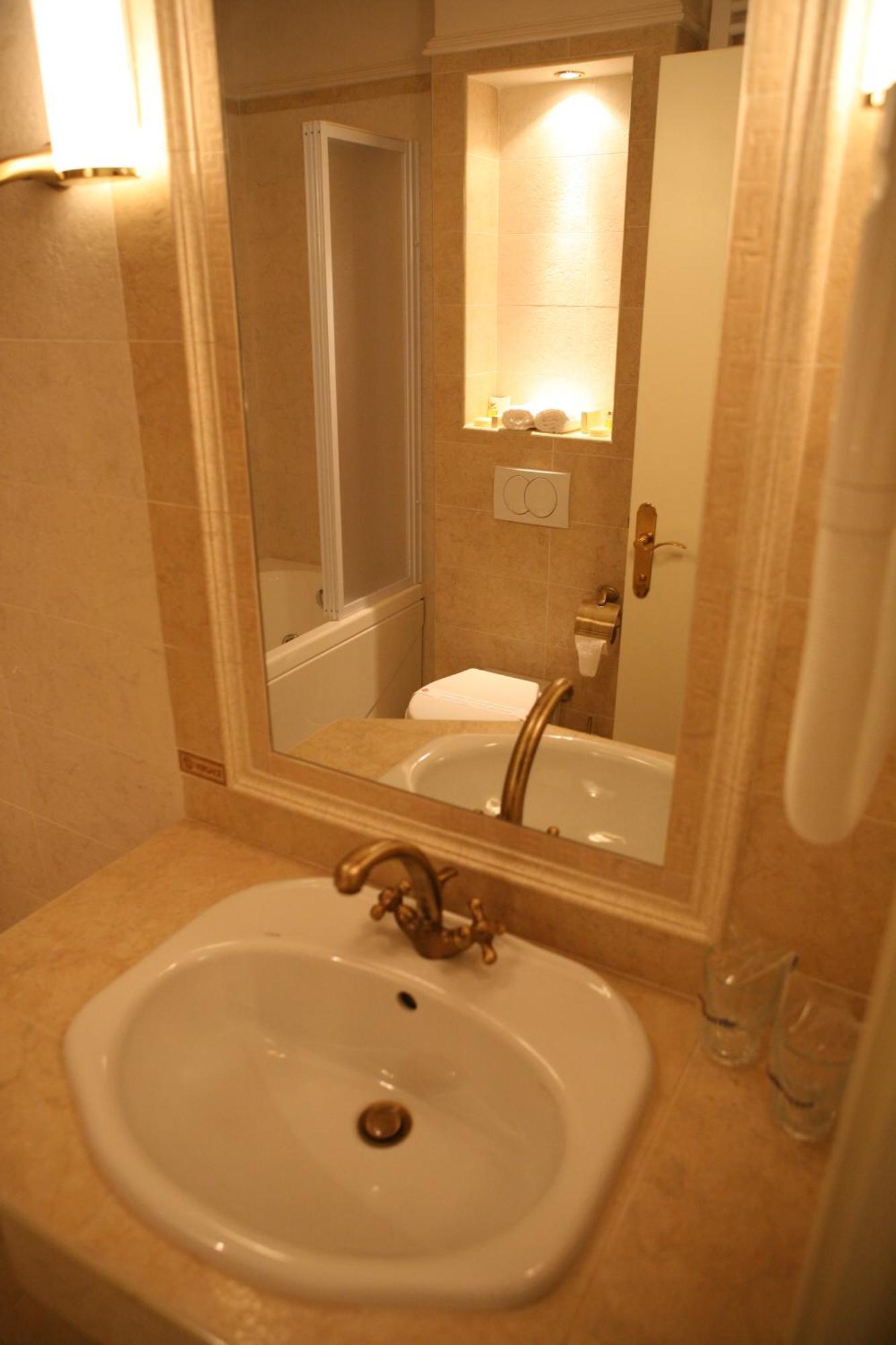 Hotel Villa Viktorija Banja Luka Kültér fotó